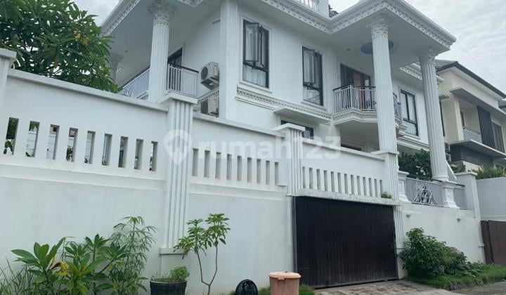 House With Swimming Pool For Sale Located Jimbaran