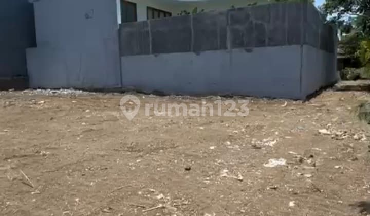 Tanah di Jl Brawa Canggu Lokasi Strategis