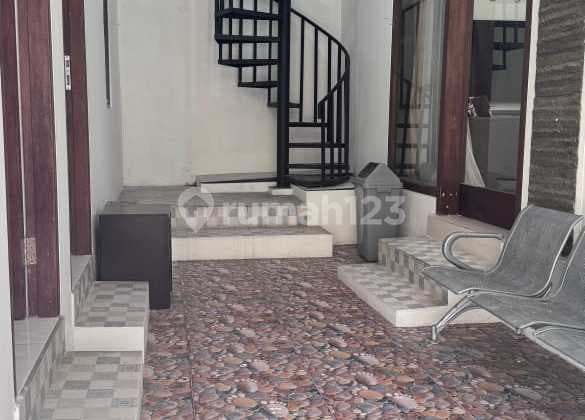 Rumah Semi Vila Lokasi di Jalan Darmawangsa Ungasan