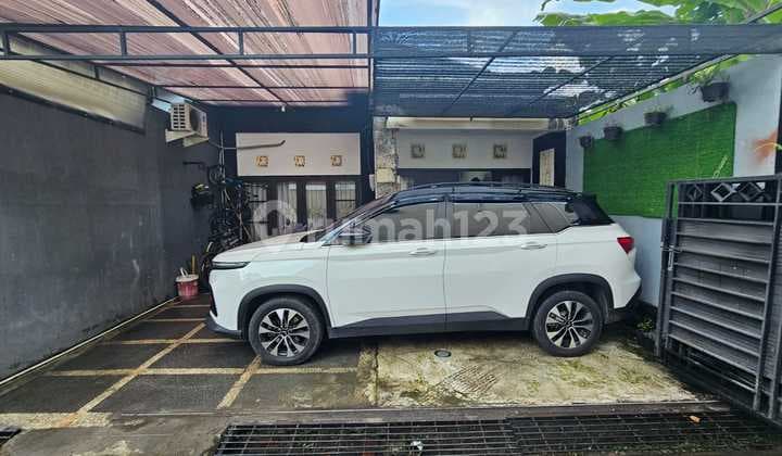 1st Floor House Located on Jalan Kebo Iwa Utara Denpasar