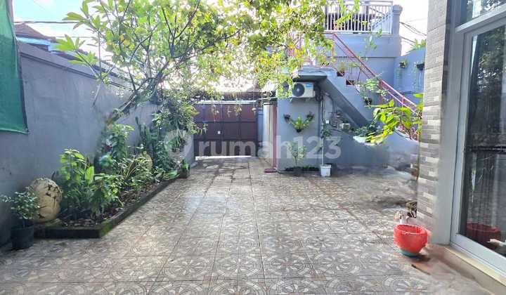 Private House Fully Furnished + Shop - South Denpasar