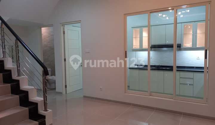 Jual Rumah Surabaya Di Pakuwon City Griya Asri