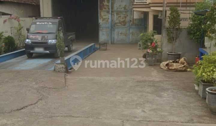 0331.62S(C) Gresik Auction Warehouse in Kedamean on Raya Slempit