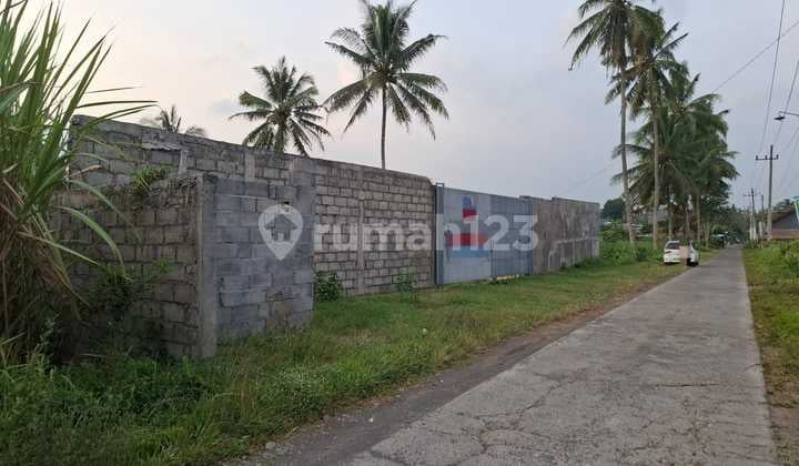 0410.65 Bululawang Malang Auction Warehouse in Kauman