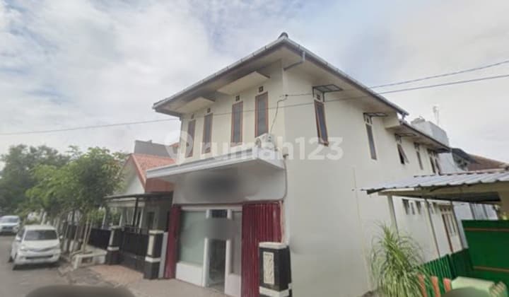 0311,21 Via Lelang Rumah & Ruko di W R Supratman Jember Kaliwates