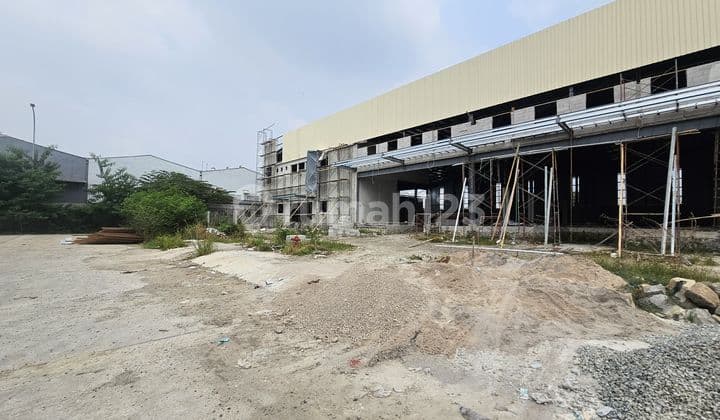 Disewakan / Dijual Gudang Eksklusif Lokasi Strategis Kws Industri