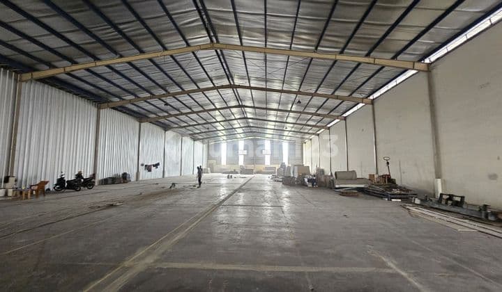 Pabrik Strategis di Delta Silicon Lippo Cikarang