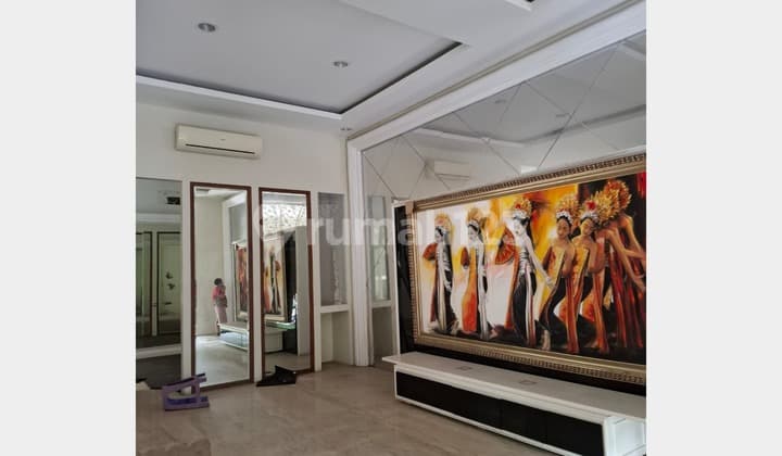 Modern Minimalist Luxury House in Sunter Paradise with Strategic Access