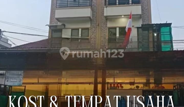 Ready Take Over Kost 26 Kamar LB 1000M2 Furnished Hadap Selatan, Lokasi Sangat Strategis di Grogol Jakarta Barat