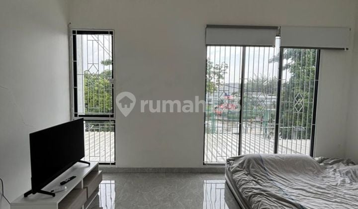Rumah Bagus Siap Huni Full Furnished Tidak Banjir di Duri Kosambi