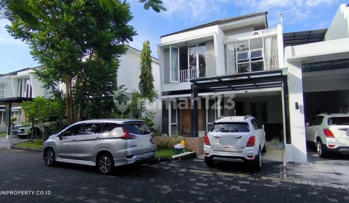 Semi-Furnished House in Maguwoharjo, Yogyakarta