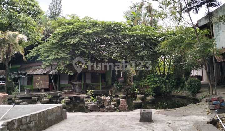 DIJUAL TANAH DAN BANGUNAN EX RESTO DI MUJA MUJU UMBULHARJO JOGJA