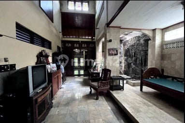 DIJUAL RUMAH LUAS DI PUSAT KOTA, BACIRO, GONDOKUSUMAN, JOGJA