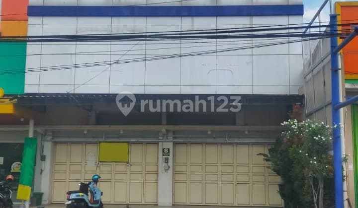 DISEWAKAN RUKO 3LANTAI LOKASI STRATEGIS DEKAT RSA UGM SLEMANJOGJA