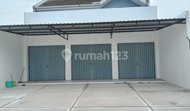 New Wide Shop House in Campus Area, Condong Catur, Depok, Sleman, Yogyakarta