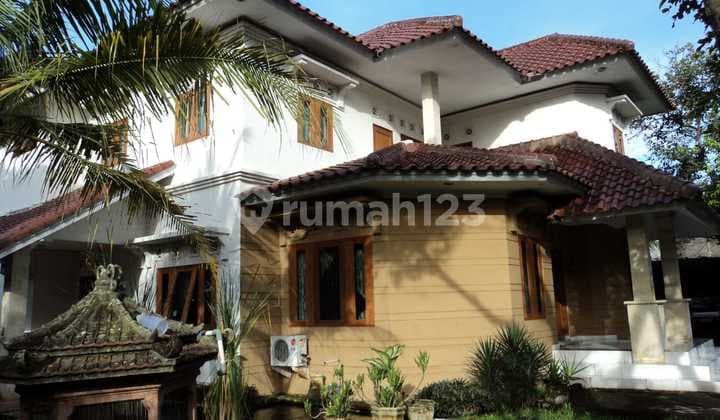 Dijual Rumah dengan Halaman Luas Lokasi Strategis Triharjo Sleman