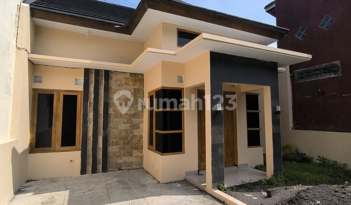 Dijual Rumah Siap Huni Lokasi Strategis Argomulyo Sleman