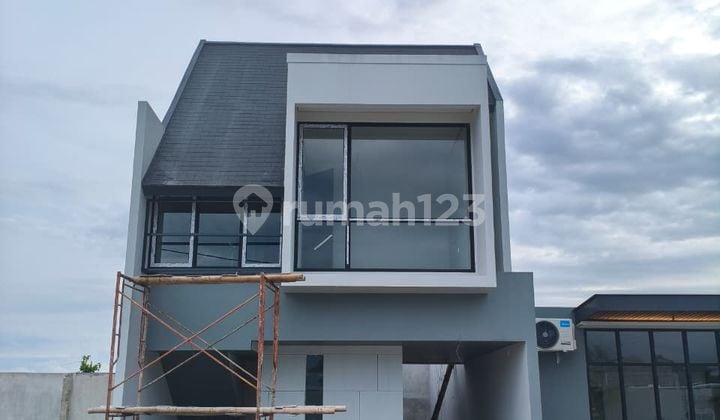Dijual Rumah Pesan Bangun Lokasi Strategis Godean Sleman