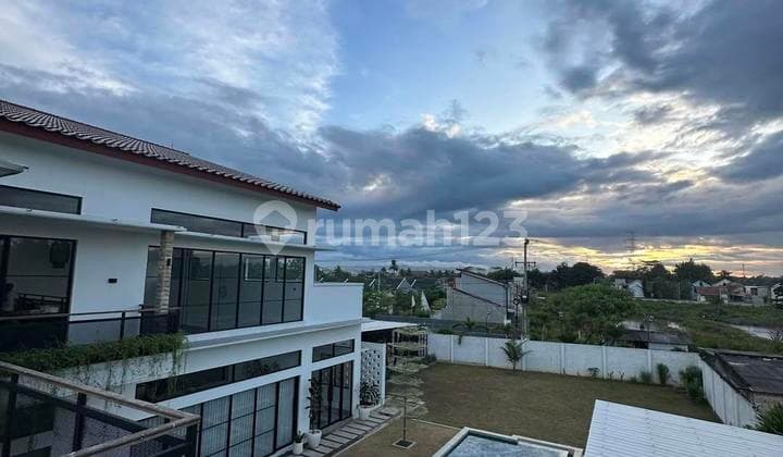 Villa Mewah 1000M² Bangunan Baru Jual Rugi