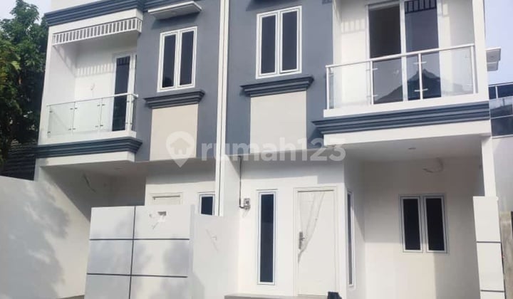 Rumah 2 Lantai Area Sunter Lokasi Strategis
