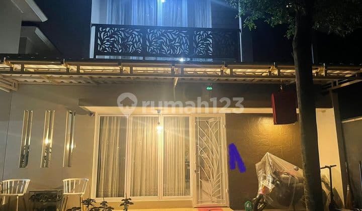 Di Jual cepat Rumah mewah harga murah di grandwis Bekasi 2 Lt