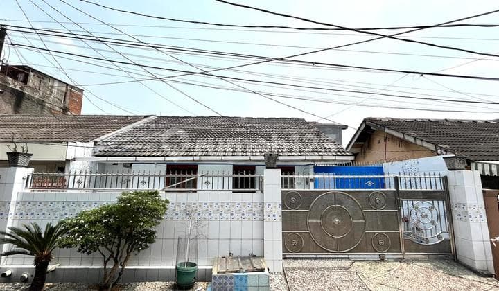 Rumah Bagus Dan Luas ******** Ramai Tidak Banjir Shm
