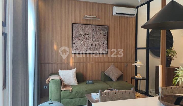 Dijual Cepat Rumah Baru di Tb Simatupang Jaksel 3 Kamar Tidur Ukr Bgnan 210m2
