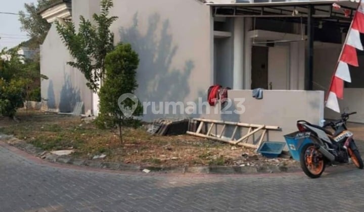 Dijual Rumah Sepatan 3 Kamar Ukr 90m² Unfurnished Dalam Cluster Harga Nego