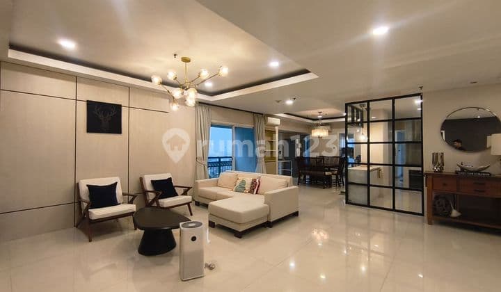 Pavilion Apartment Sudirman 3 Bedrooms 219m2 Furnished For Rent