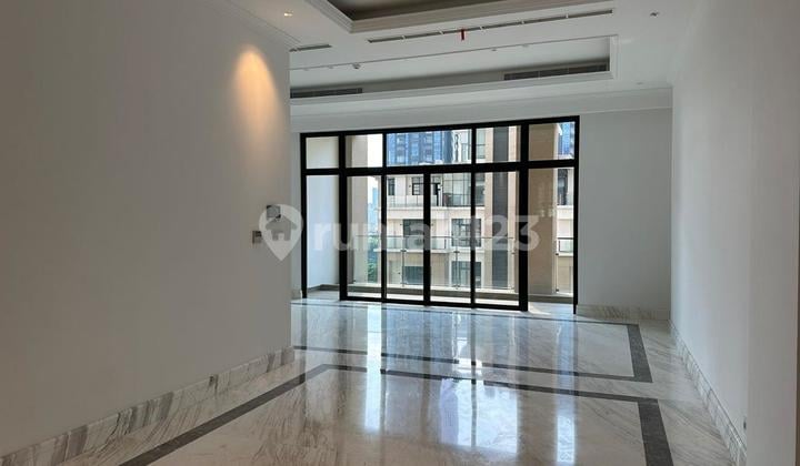 Le Parc Residence Thamrin 3 Bedrooms 193m2 For Rent