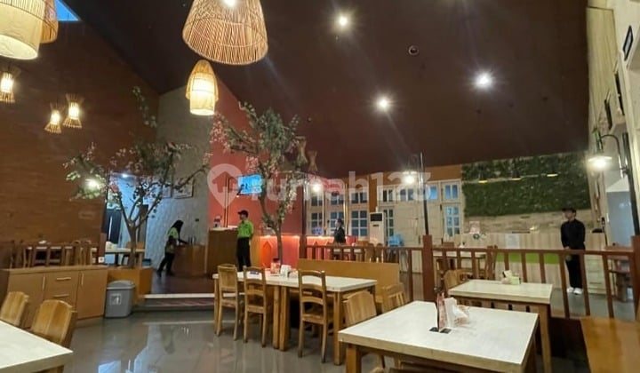 Ruang Usaha Siap Pakai Cocok untuk Resto di Semarang Atas