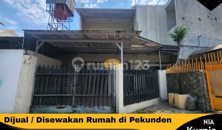 Rumah Strategis Dekat Simpang Lima di Pekunden