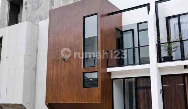 Dijual Cepat Rumah 2 Lantai Kontemporer Antapani Bandung