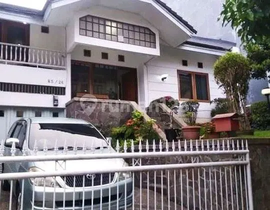 Rumah di Komplek Elit Setra Duta, Bandung