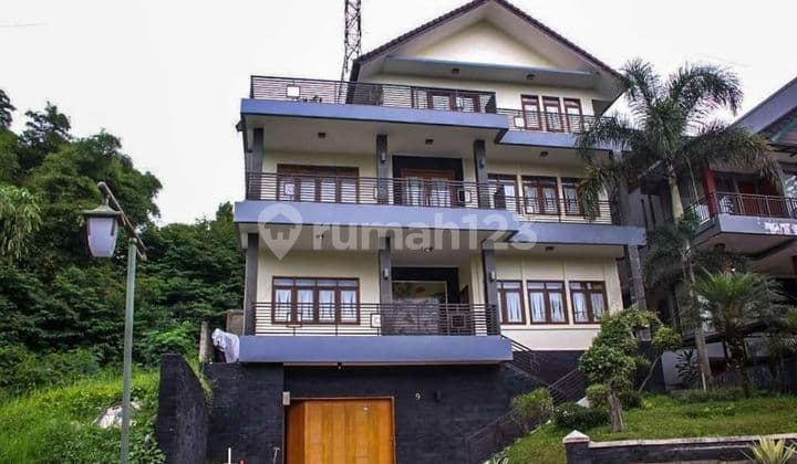 Dijual Villa Aktif Dago Resort Plus Kolam Renang Pribadi