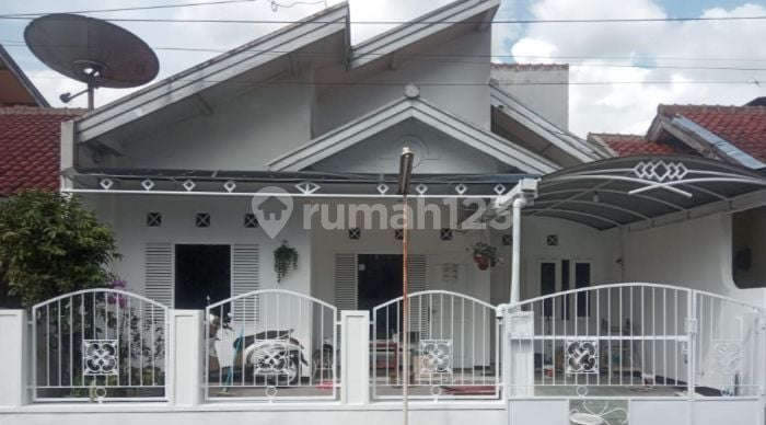For Sale Fast Nice House Ready to Live Near Batununggal Bandung City