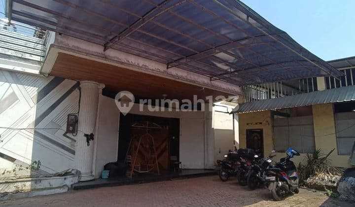 Dijual Rumah , Lokasi Strategis, Pinggir Jalan Besar