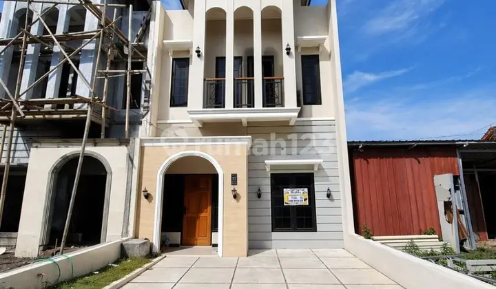 For Sale: House at Athaya Residence Pedurungan