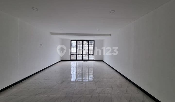 Ruko sangat Strategis Pinggir Jalan Siap Usaha Jelambar