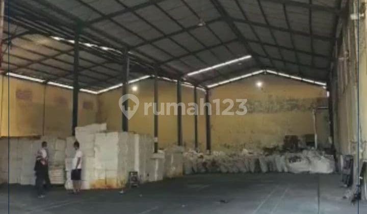 Cheap Sale of Factory & Warehouse in Rajeg Tangerang with Container Access