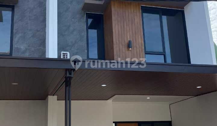 Rumah Cantik Full Furnish dan Termuarah Siap Huni 5Km ke Lebak Bulus