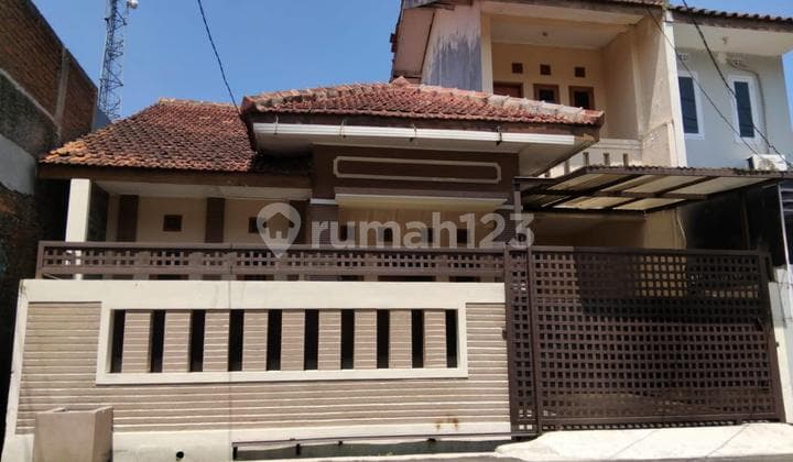 Ready-to-Live House in Kiarasari Complex, Buah Batu, Near Toll Road