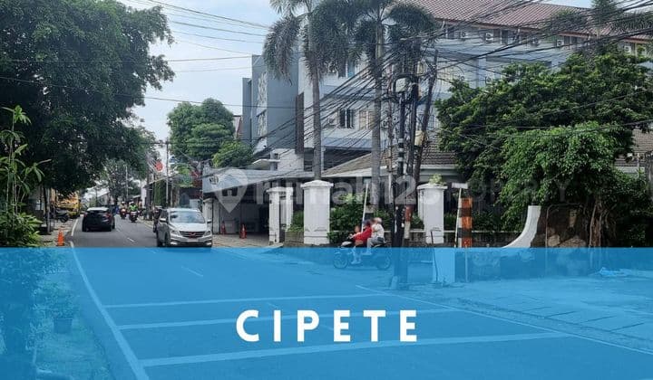 Rumah Hitung Tanah Pinggir Jalan Area Komersil Cipete.