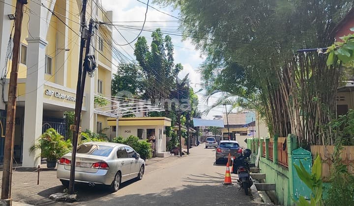 Rumah Komplek Pondok Bambu Jakarta Timur Dalam Komplek