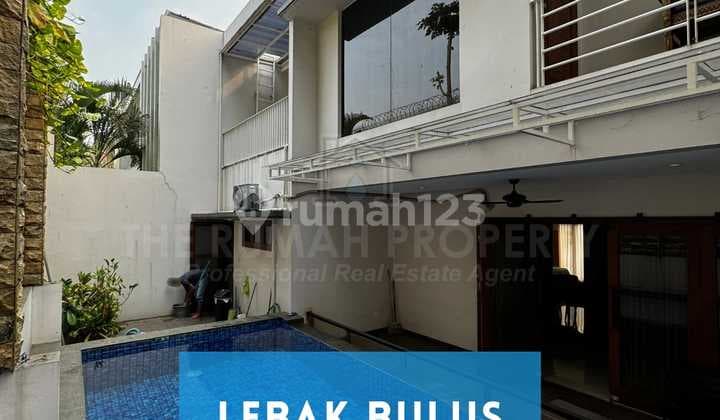 Townhouse Private Pool Dijual di Lebak Bulus Kondisi Rapi