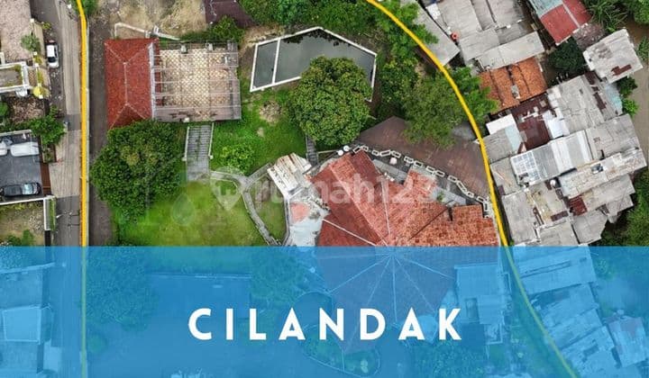 Dijual Rumah Hitung Tanah Dengan Lokasi Strategis Dan luas Di Cilandak