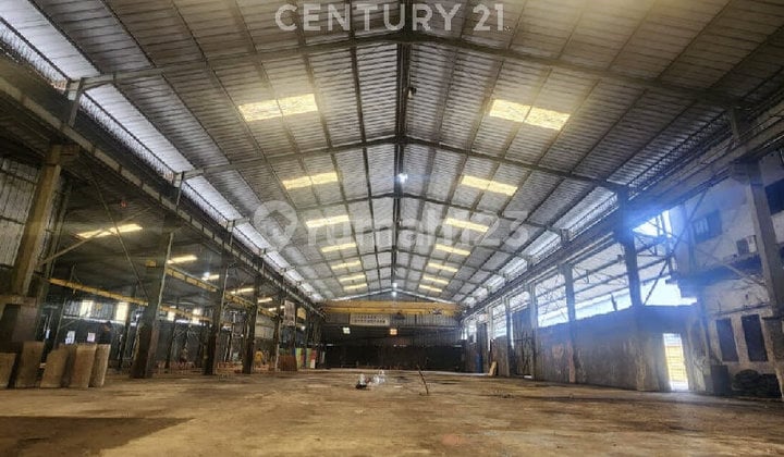 Warehouse for Sale in Cipondo, Tangerang, Excellent, Strategic.