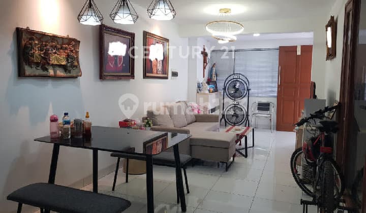 Dijual Rumah di Belakang Mall di Kelapa Gading