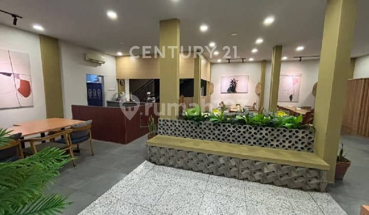 Tempat Usaha Kuliner Eks Cafe di Kelapa Gading