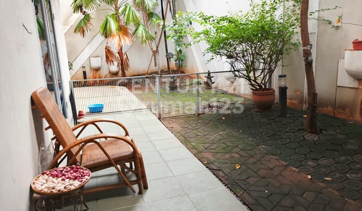 Rumah Siap Huni di Bukit Gading Villa, Kelapa Gading